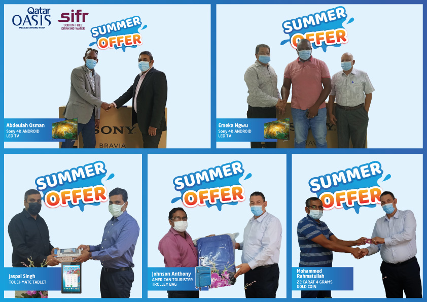 Qatar Oasis officials giving away prizes to winners.