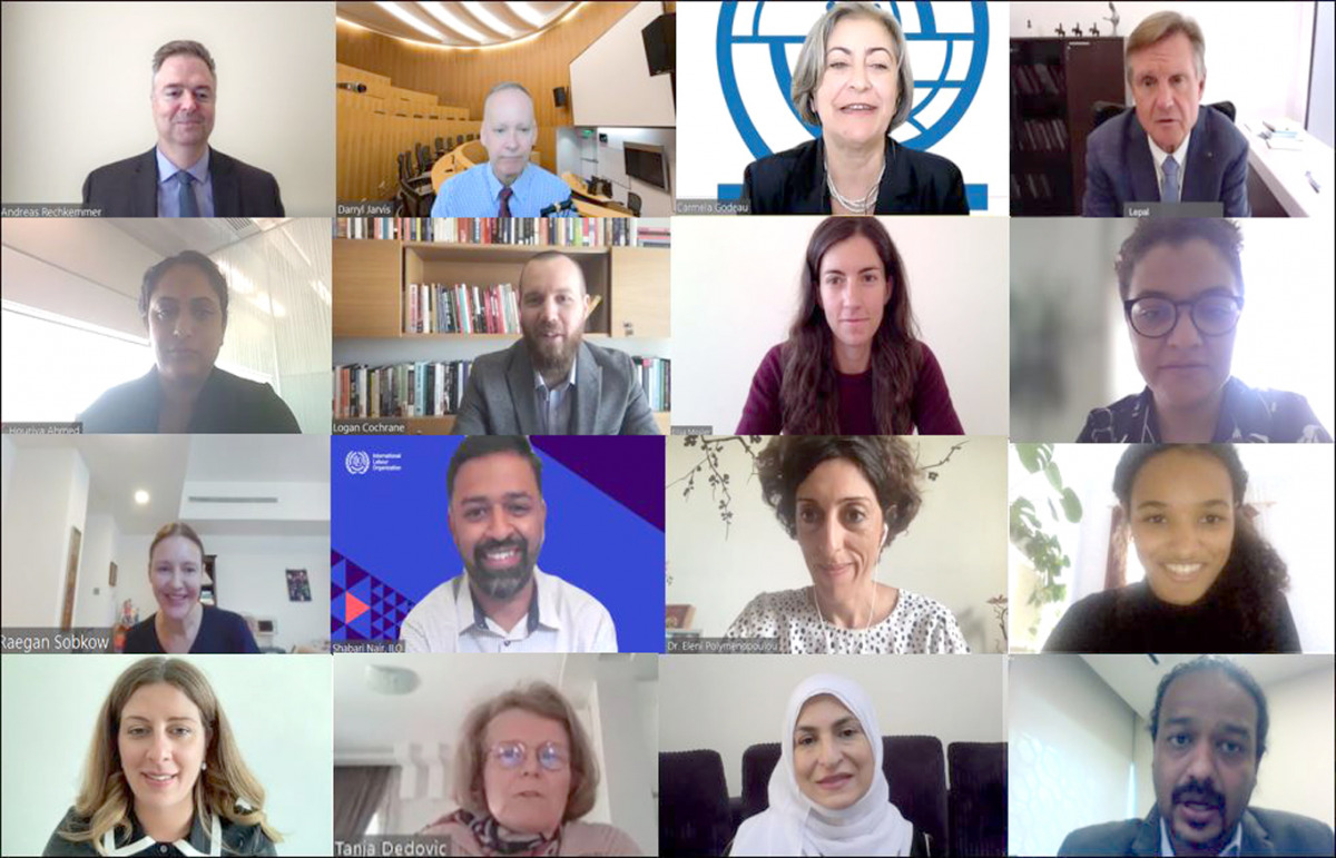 Participants during the roundtable on 'Good Practices and Lessons Learned in Making Migration Work for All'. 
