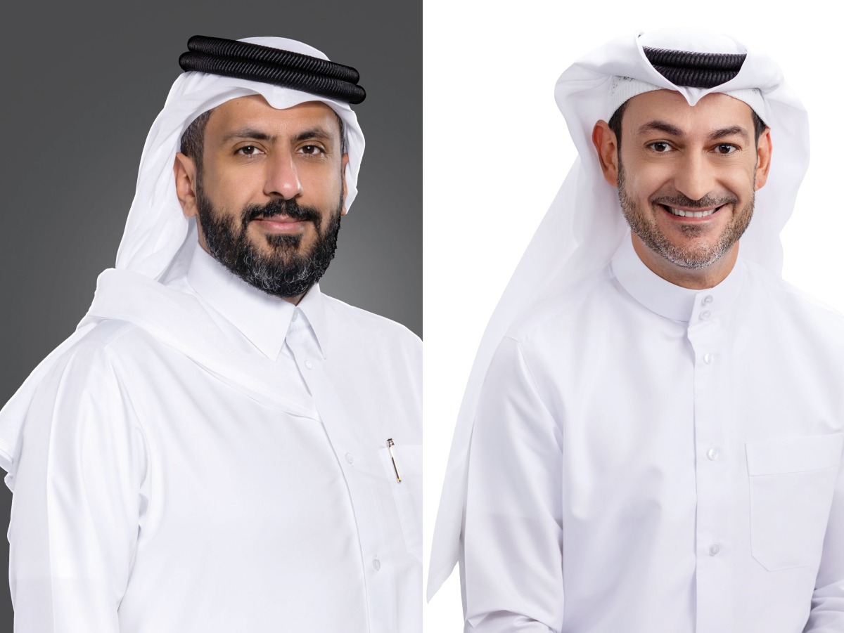 Chairman of Ooredoo Sheikh Faisal bin Thani Al Thani (left) and Managing Director of Ooredoo Aziz Aluthman Fakhroo