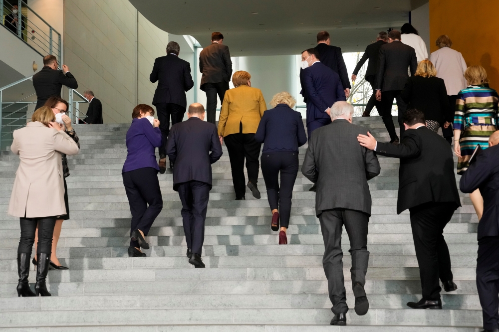German parties reach deal for government to end Merkel era - Vimarsana News
