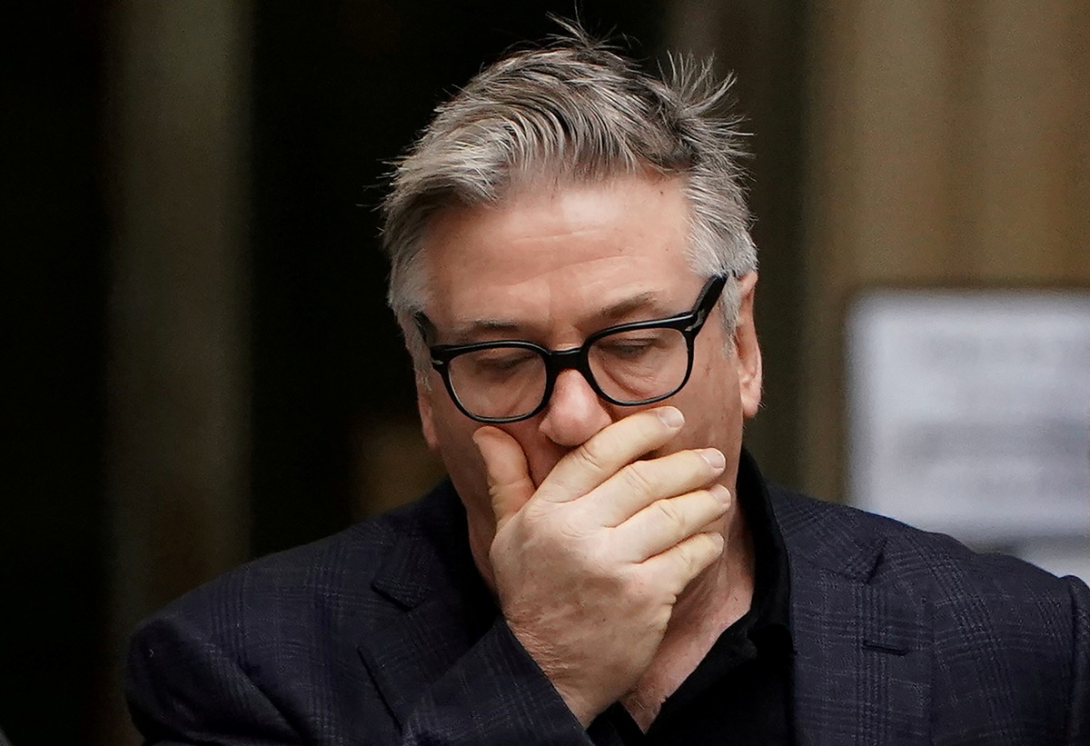 Actor Alec Baldwin leaves court in the Manhattan borough of New York City, New York, U.S., January 23, 2019. REUTERS/Carlo Allegri

