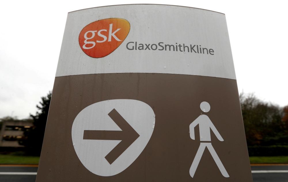 GlaxoSmithKline's (GSK) logo is seen at the pharmaceuticals company's research centre in Stevenage, Britain, November 26, 2019. REUTERS/Peter Nicholls/File Photo/File Photo