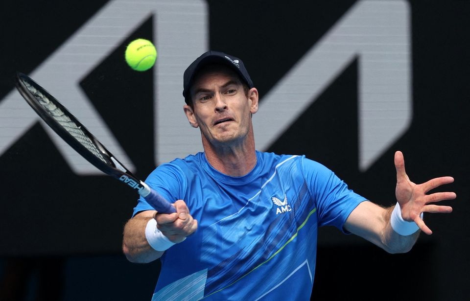 Tennis - ATP 250 - Melbourne Summer Set - Melbourne Park, Melbourne, Australia - January 4, 2022 Britain's Andy Murray in action during his round of 32 match against Argentina's Facundo Bagnis REUTERS/Loren Elliott

