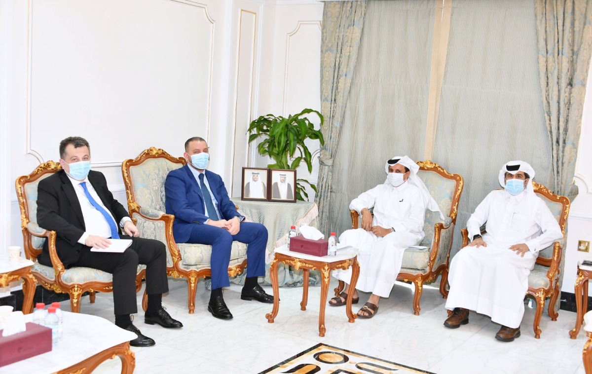 Armenia’s Minister of Economy H E Vahan Kerobyan with Qatar Chamber (QC) Chairman Sheikh Khalifa bin Jassim Al Thani, Ambassador of Armenia to Qatar H E Armen Sargsyan and QC General Manager Saleh bin Hamad Al Sharqi, during a meeting in Doha, yesterday. 