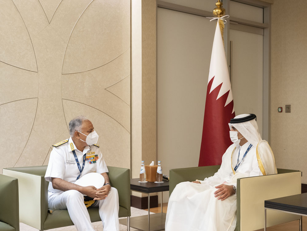 Prime Minister and Minister of Interior H E Sheikh Khalid bin Khalifa bin Abdulaziz Al Thani meeting with Flag Officer Commanding-in-Chief, Western Naval Command of India H E Vice-Admiral Ajendra Bahadur Singh.