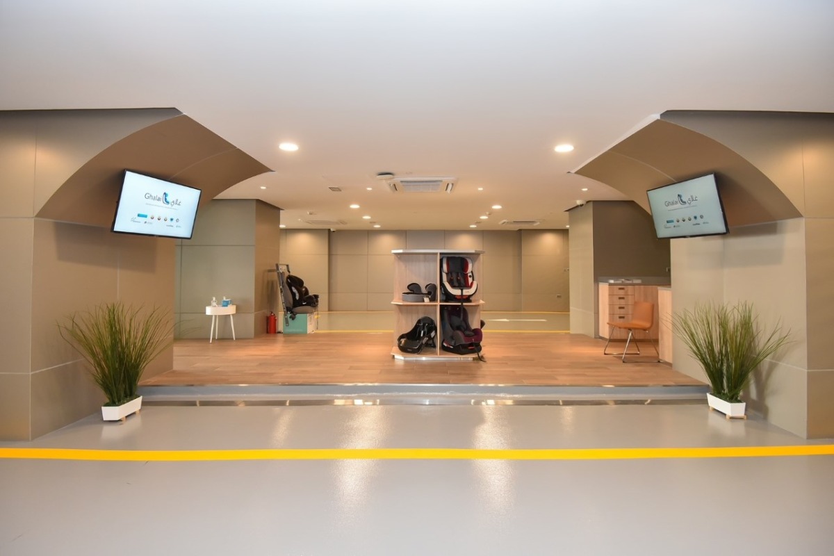 A checking station set up under the Qatar National Child Passenger Safety Program (Ghalai) at Sidra Medicine can accommodate two families with their cars at a time to learn from Ghalai’s certified technicians about the proper way of installing their child’s car seat.