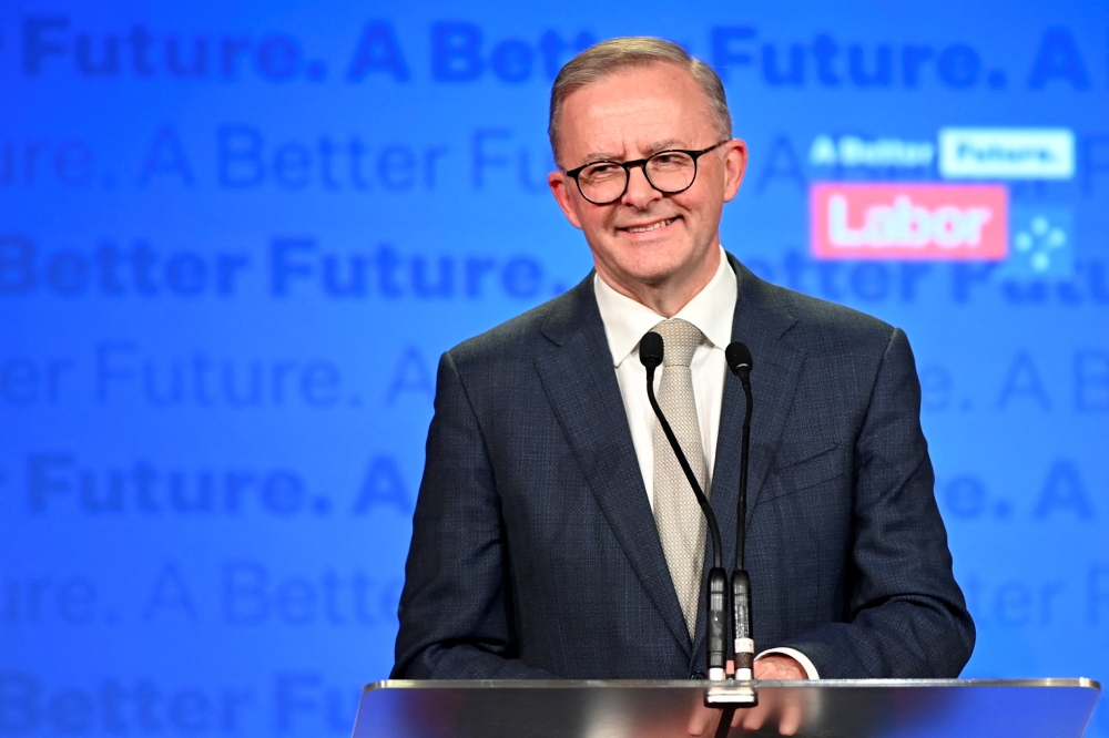 Anthony Albanese, leader of Australia's Labor Party, addresses supporters after incumbent Prime Minister and Liberal Party leader Scott Morrison conceded defeat in the country's general election, in Sydney, Australia May 21, 2022. Reuters/Jaimi Joy