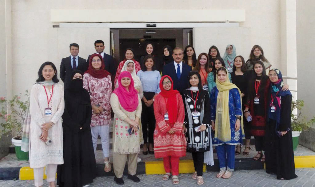 Ambassador of Pakistan H E Syed Ahsan Raza Shah with participants of the 'Future of Women in Energy Scholars Program'. 