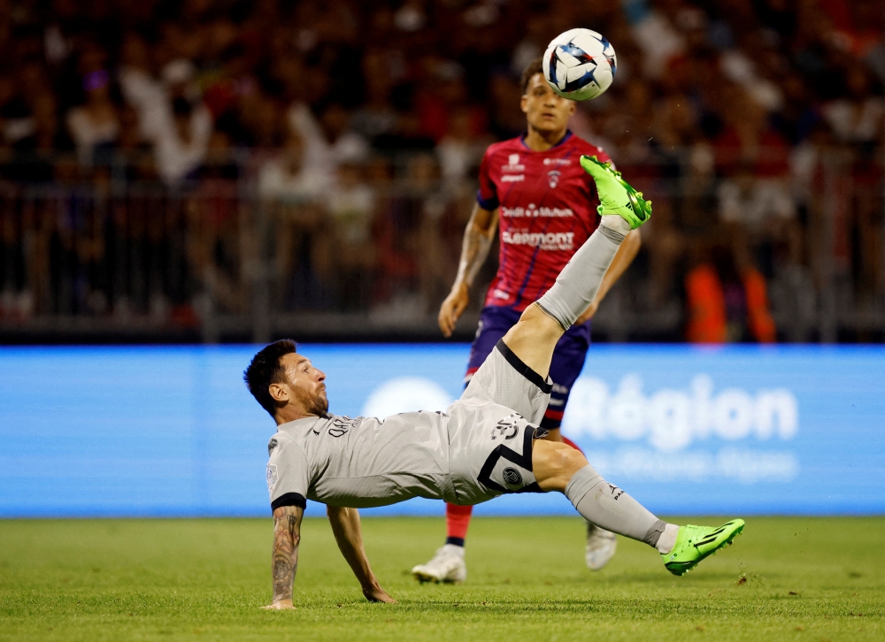 Paris St Germain's Lionel Messi scores their fifth goal Reuters/Stephane Mahe