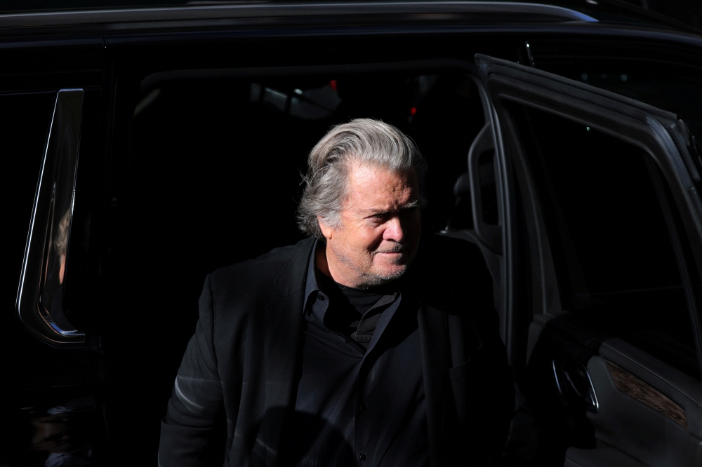 Former US President Donald Trump's White House chief strategist Steve Bannon arrives to surrender at the Manhattan District Attorney's Office in Manhattan, New York City, on September 8, 2022. REUTERS/Andrew Kelly
