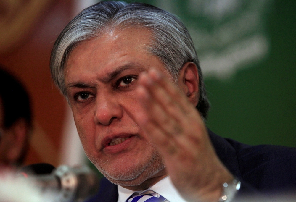 Pakistan's Finance Minister Ishaq Dar gestures during a news conference to announce the economic survey of fiscal year 2016-2017, in Islamabad, Pakistan, on May 25, 2017. File Photo / Reuters
