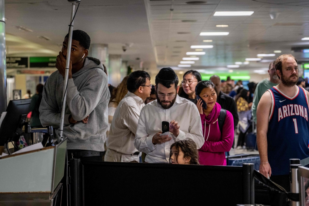 Travel misery grinds on as US digs out from superstorm - Vimarsana News