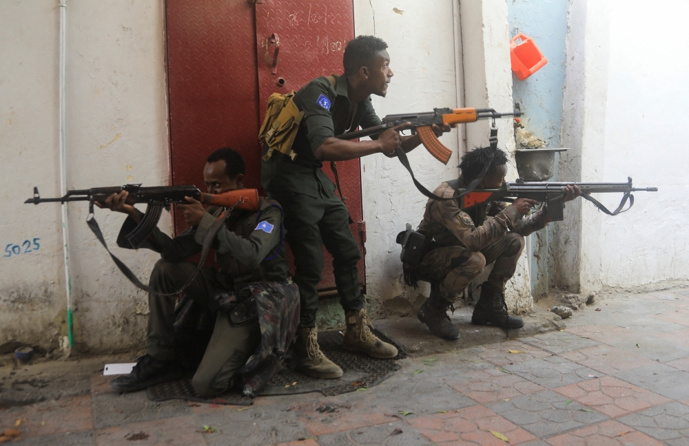 Somali security forces hold their positions near the mayor's office following a blast in Mogadishu, Somalia January 22, 2023. REUTERS/Feisal Omar
 