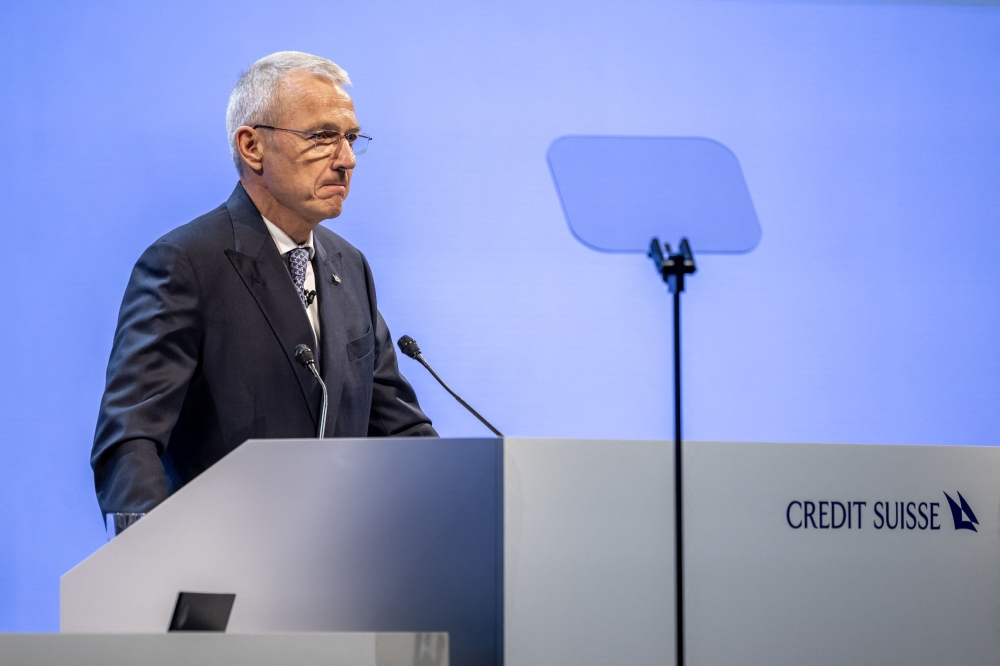 Credit Suisse chiefs say sorry to angry shareholders - Vimarsana News