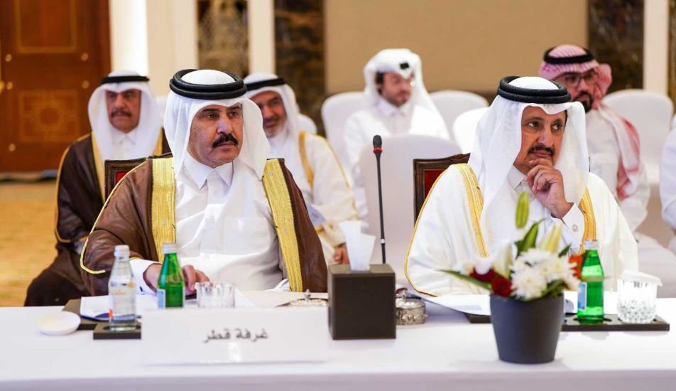 Qatar Chamber Chairman Sheikh Khalifa bin Jassim Al Thani and Qatar Chamber Second Vice Chairman Rashid bin Hamad Al Athba with other officials during the meeting in Muscat.