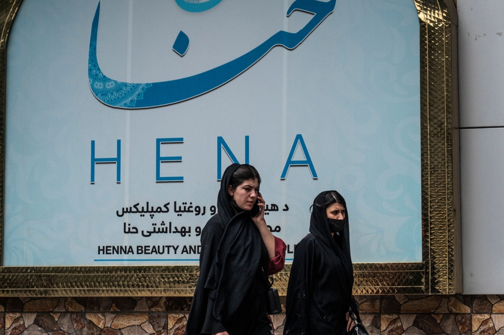 Taliban order closure of women's beauty salons in Afghanistan | The