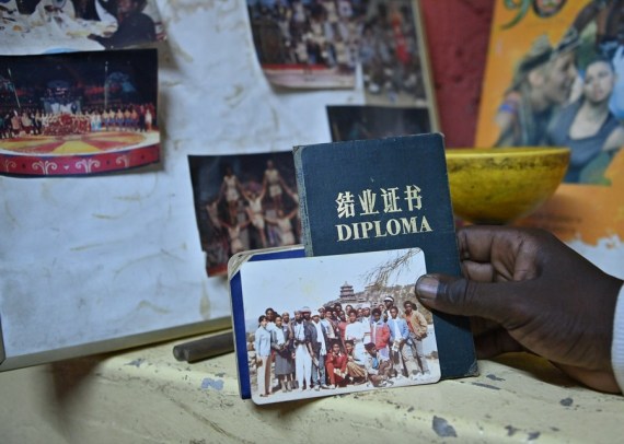 Kenyan acrobatics coach passing life-long skills to local youth - Vimarsana News