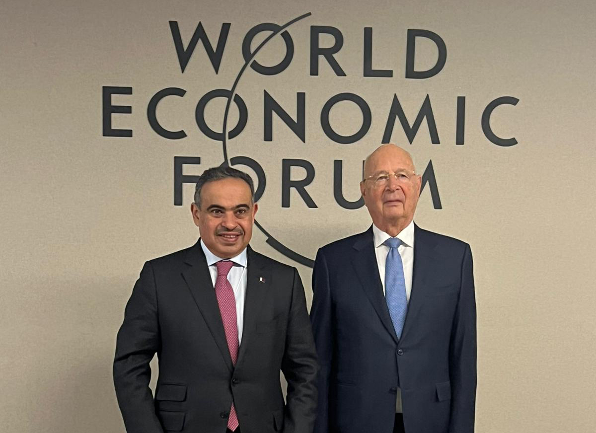 Minister of Finance H E Ali bin Ahmed Al Kuwari with Executive Chairman of the World Economic Forum Professor Klaus Schwab.