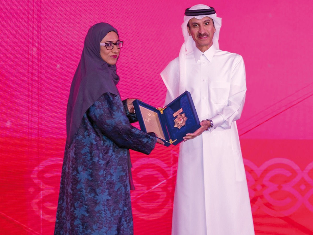 GWC’s Chief Marketing Officer Jawaher Al Khuzaei receives the award. 