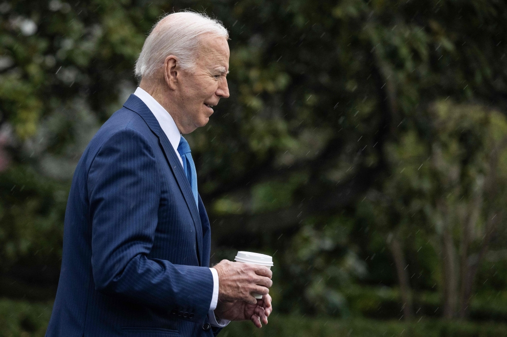 Biden, 81, undergoes annual medical exam The Peninsula Qatar