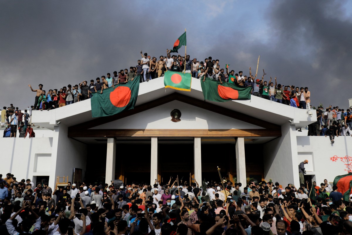 Bangladesh’s president dissolves parliament, clearing the way for elections to replace ousted leader