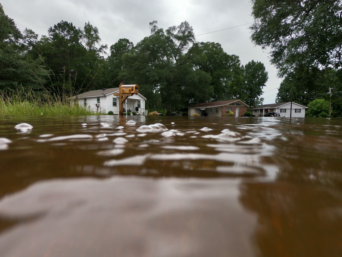 Homes in the Allen Circle neighborhood are have been flooded after excessive rains caused water levels to rise in the area on August 7, 2024 in Statesboro, Georgia. (Photo by Megan Varner / GETTY IMAGES NORTH AMERICA / Getty Images via AFP) 