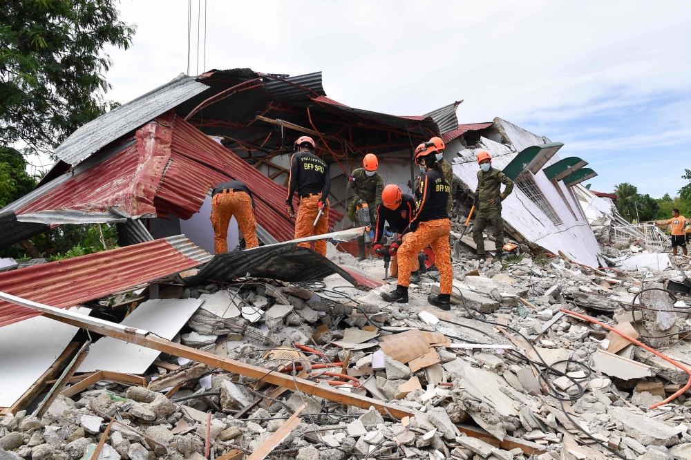 Philippine quake toll hits 72, aftershocks at 2,652 expected to continue in coming days