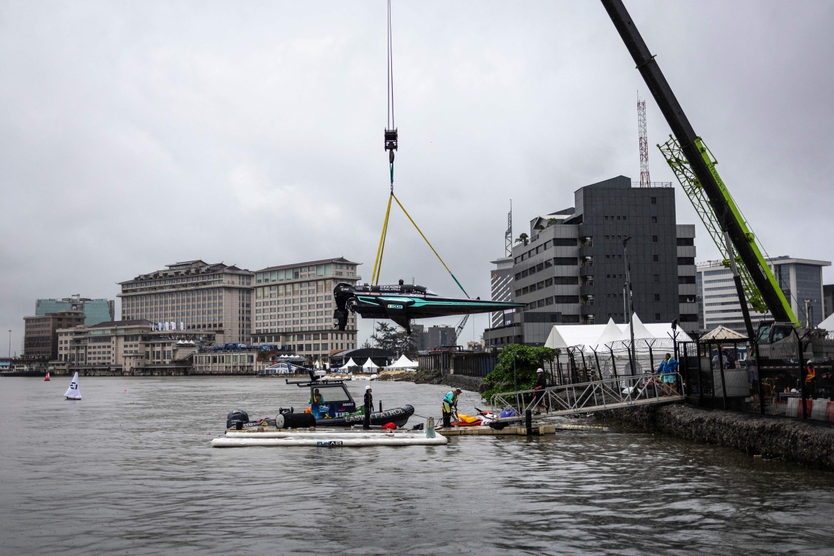 Storm delays African historic E1 powerboat race in Lagos