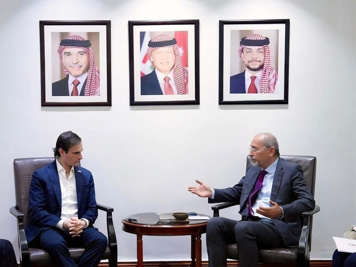 Jordan FM, US official talk latest developments in the region