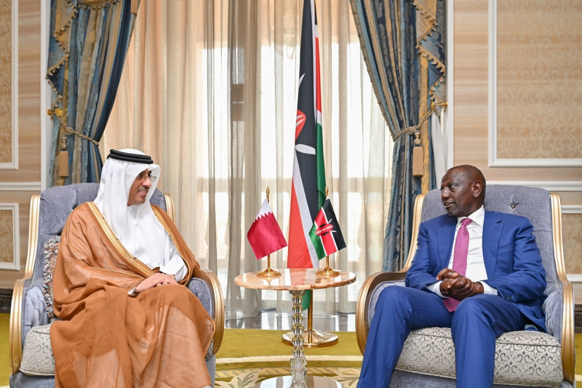 President of Kenya meets Minister of Labour