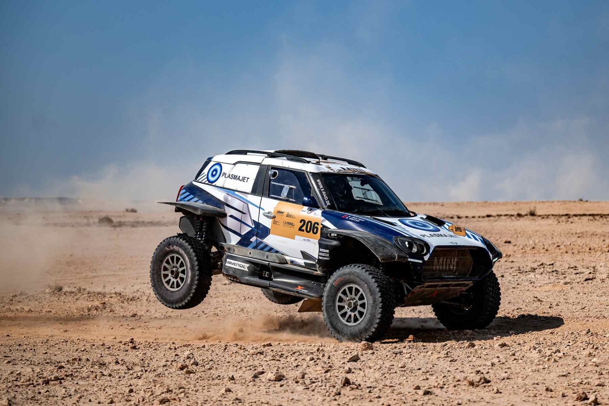 Krotov and Dabrowski open up leads after stage one of the Qatar International Baja