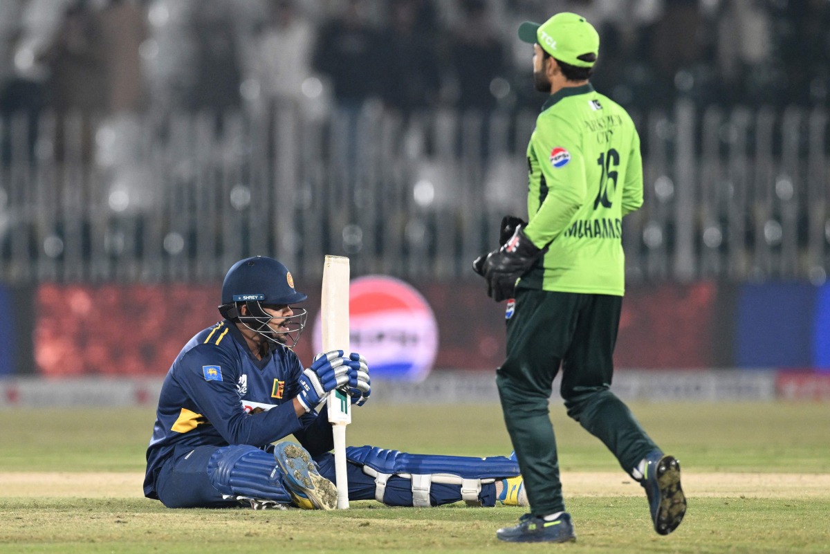 Sri Lanka board tells cricketers to stay in Pakistan after bomb blast