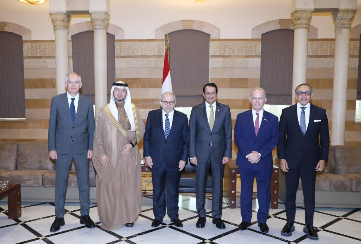 Qatar Ambassador joins diplomatic talks with Lebanon's PM and Quintet envoys