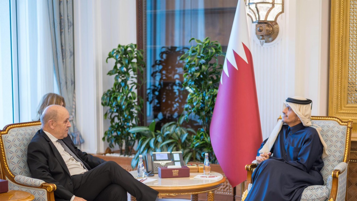 Prime Minister meets French President's Envoy to Lebanon